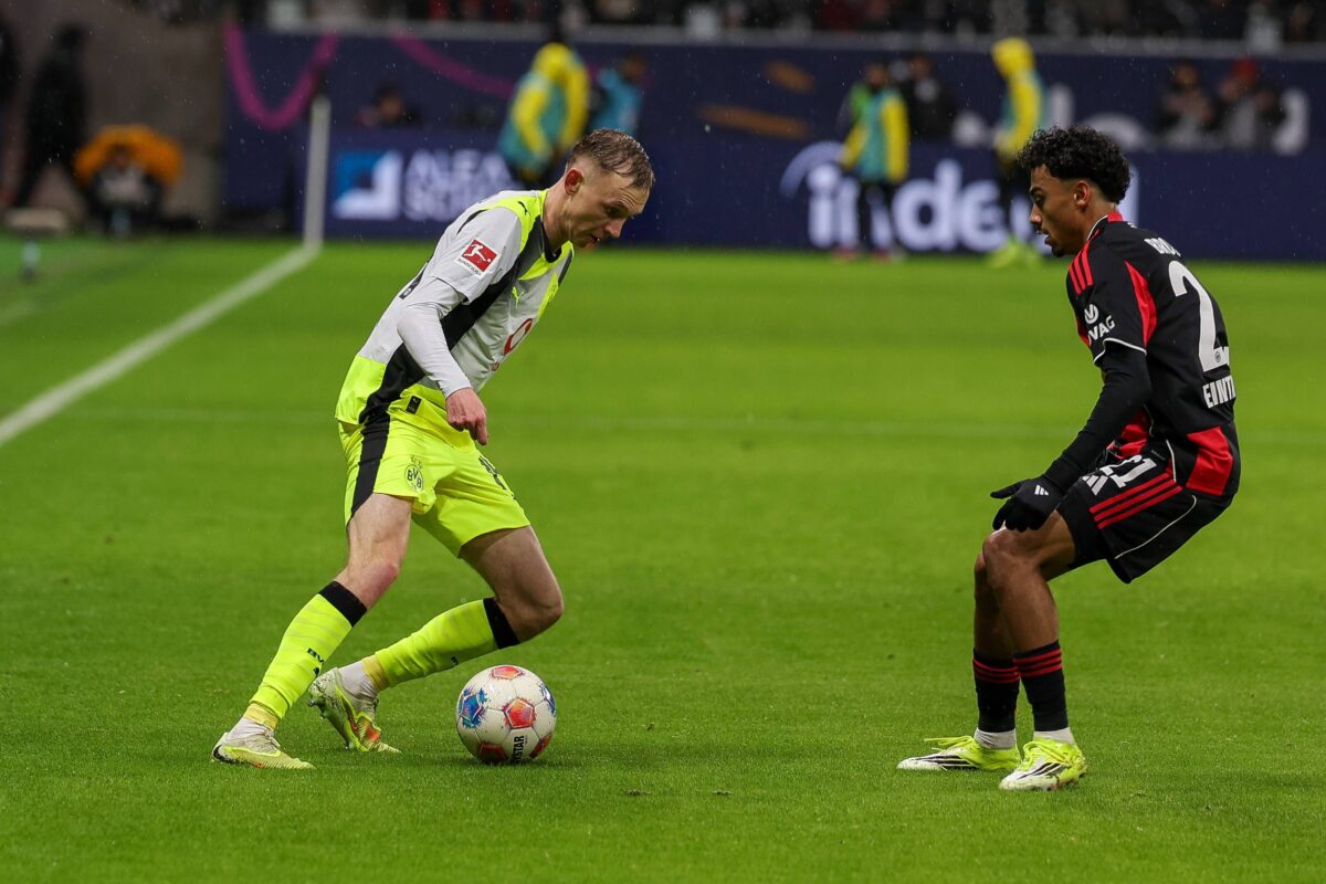 Μοιρασιά στη ματσάρα της Φρανκφούρτης ανάμεσα σε Άιντραχτ και Ντόρτμουντ