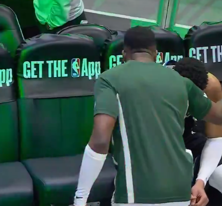 Απαρηγόρητος ο Γιάννης Αντετοκούνμπο μετά τον τραυματισμό – Στο πλευρό του ο Θανάσης