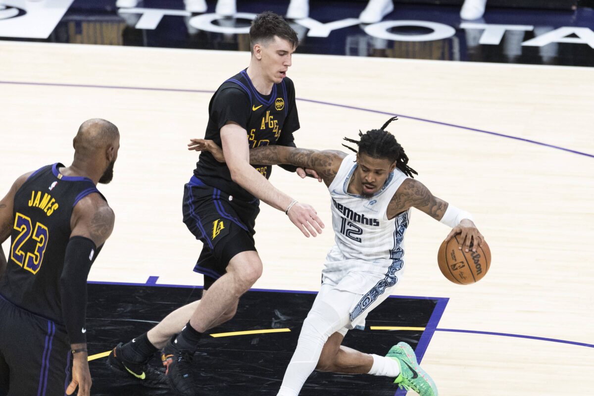 Ο προπονητής των Γκρίζλις για τις φήμες ανταλλαγής του Τζα Μοράντ