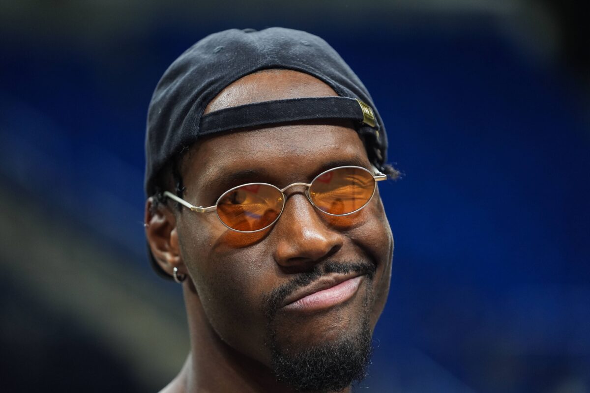 Μήνυμα με… βαλίτσες από τον Χέιζ-Ντέιβις (vid)