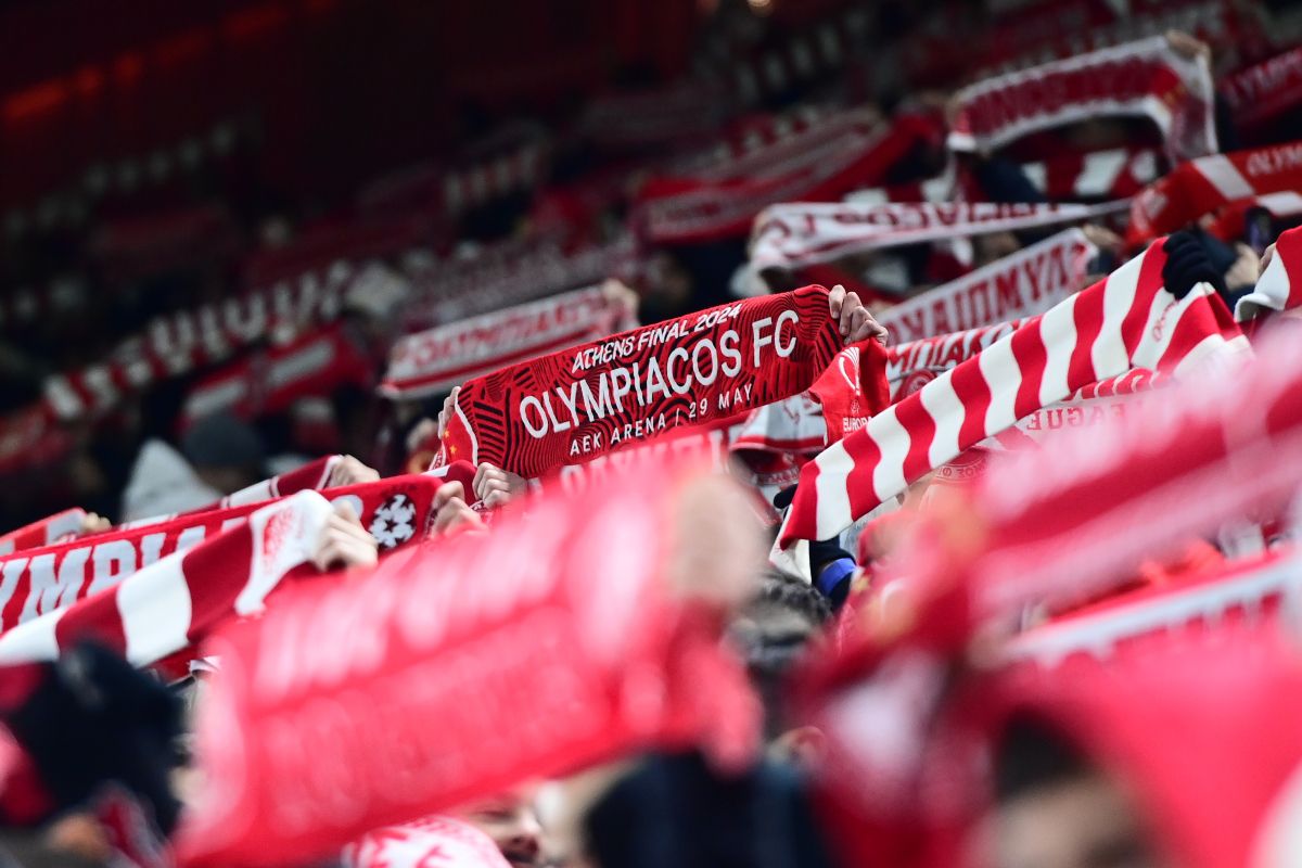 Το εντυπωσιακό κορεό των φίλων του Ολυμπιακού (pic)