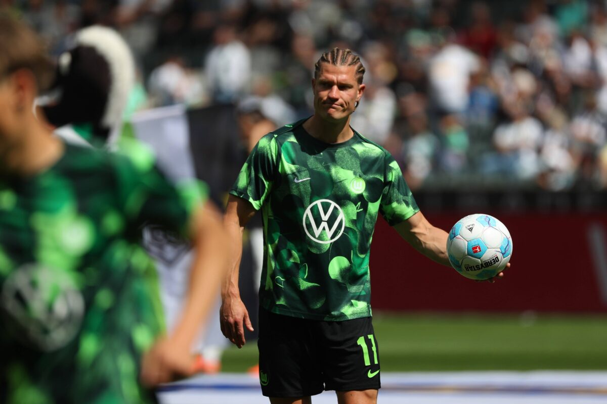 «Δεν θα υπογράψω τέτοιου είδους γκέι μαλ@#@#» – Ποιος είναι ο Μπέρενς που επιτέθηκε στον Κούτσια