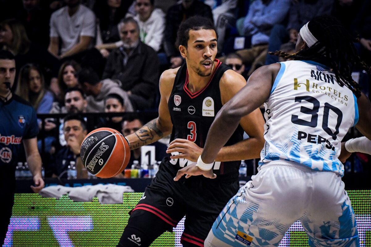 Ο εκπληκτικός Γουόρντ MVP της 16ης αγωνιστικής με triple-double