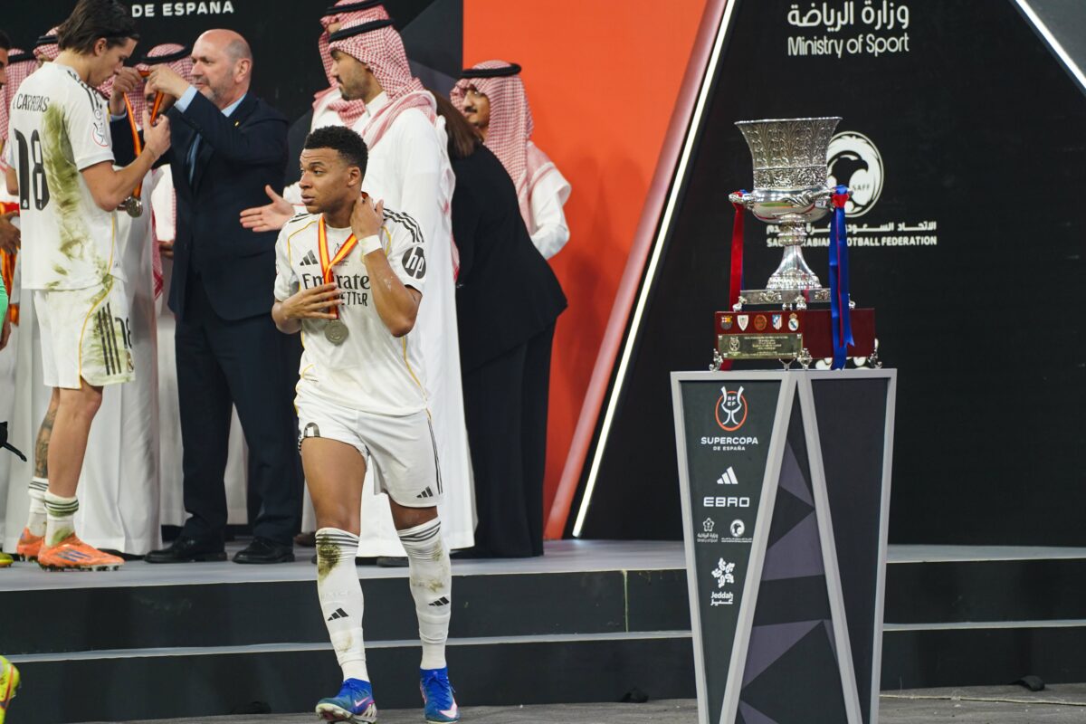 Ο Λαπόρτα τα έβαλε με τον Εμπαπέ: «Έμεινα έκπληκτος από αυτό που έκανε»