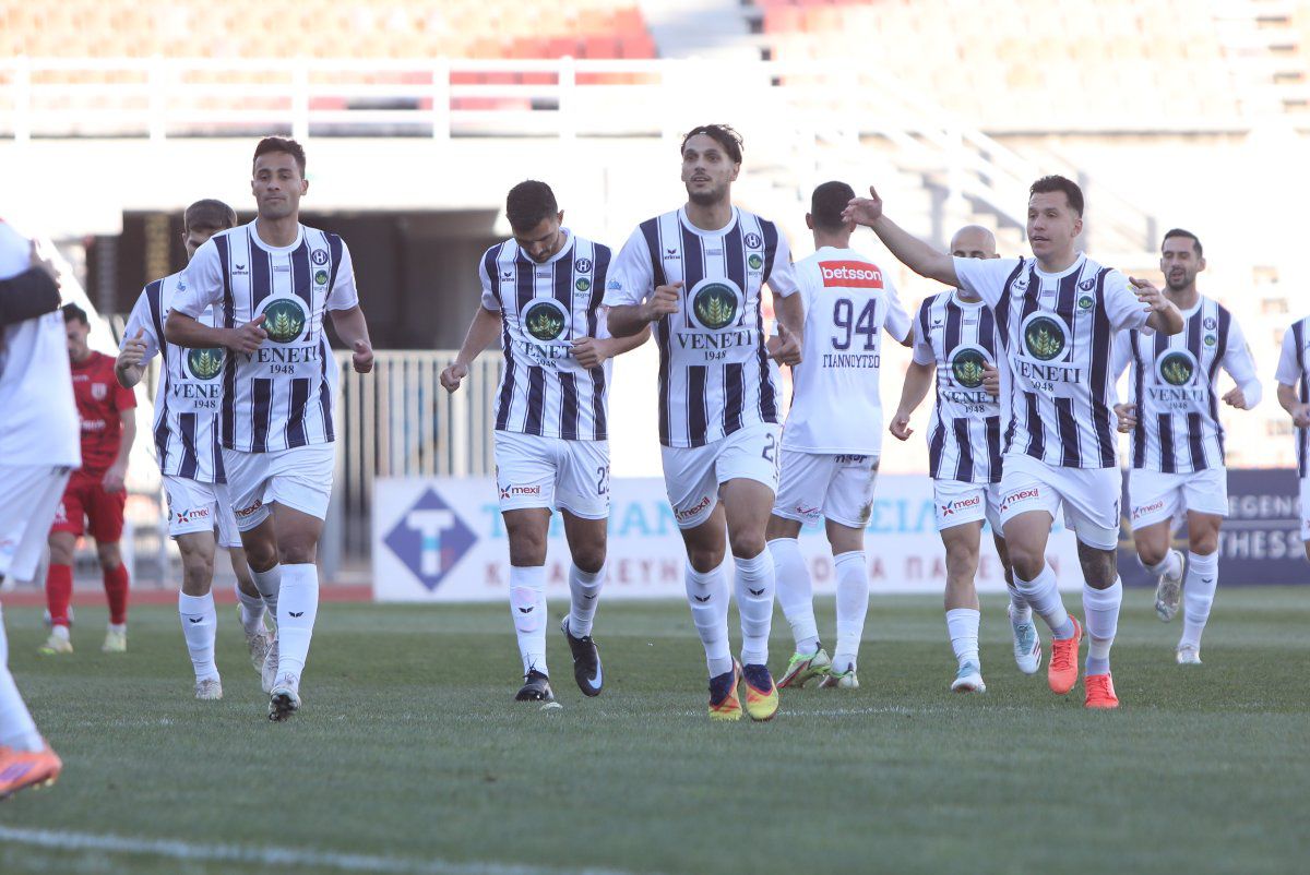 Ο Ηρακλής έχει σε 15 ματς τέσσερις διαφορετικούς προπονητές – Ο Πετράκης θα γίνει ο πέμπτος