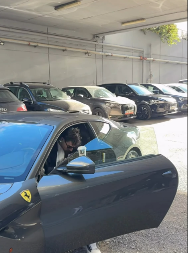 Με Ferrari στο γήπεδο ο Χουάντσο Ερνανγκόμεθ – Πόσο κοστίζει