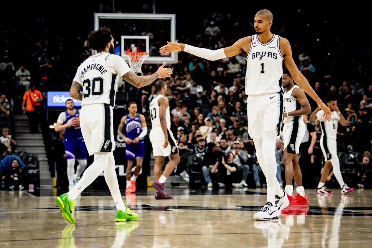 Με κυρίαρχο Γουεμπανιάμα οι Σπερς λύγισαν τους Τζαζ