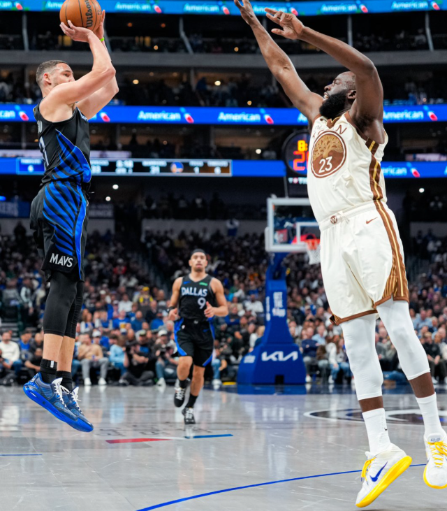 Οι Μάβερικς λύγισαν τους Ουόριορς με «σόου» Μάρσαλ