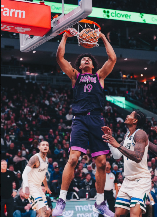 Συντριβή για τους Μπακς από τους Τίμπεργουλβς παρά την προσπάθεια του Αντετοκούνμπο