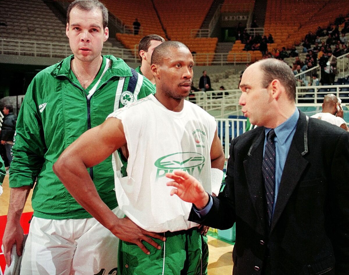 «Σε δοκιμάζουν»: ‘Οταν ο Μπάιρον Σκοτ ήταν έτοιμος να φύγει από τον Παναθηναϊκό