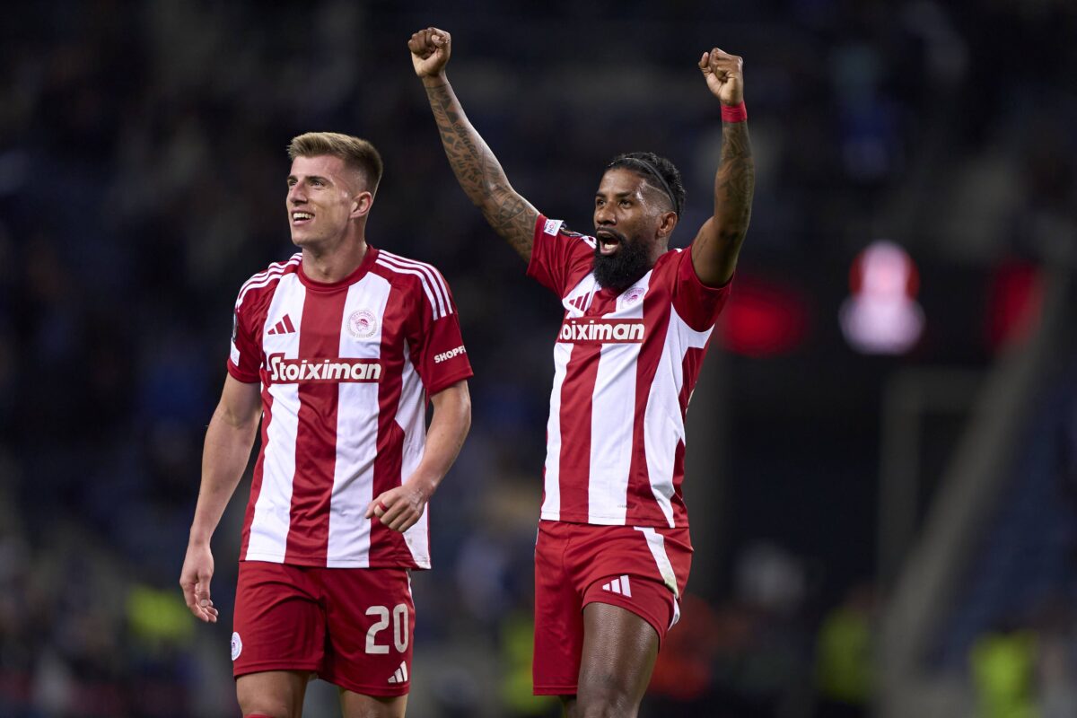 Με δίδυμο Κοστίνια – Ροντινέι και στο Άμστερνταμ!