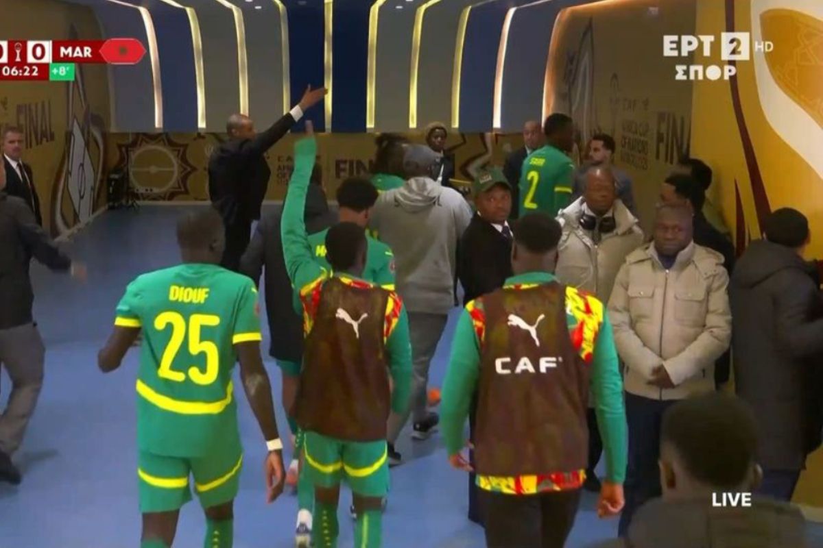 Τα 20 λεπτά που πήγαν να… τινάξουν στον αέρα τον τελικό του Κυπέλλου Εθνών Αφρικής (Vids)