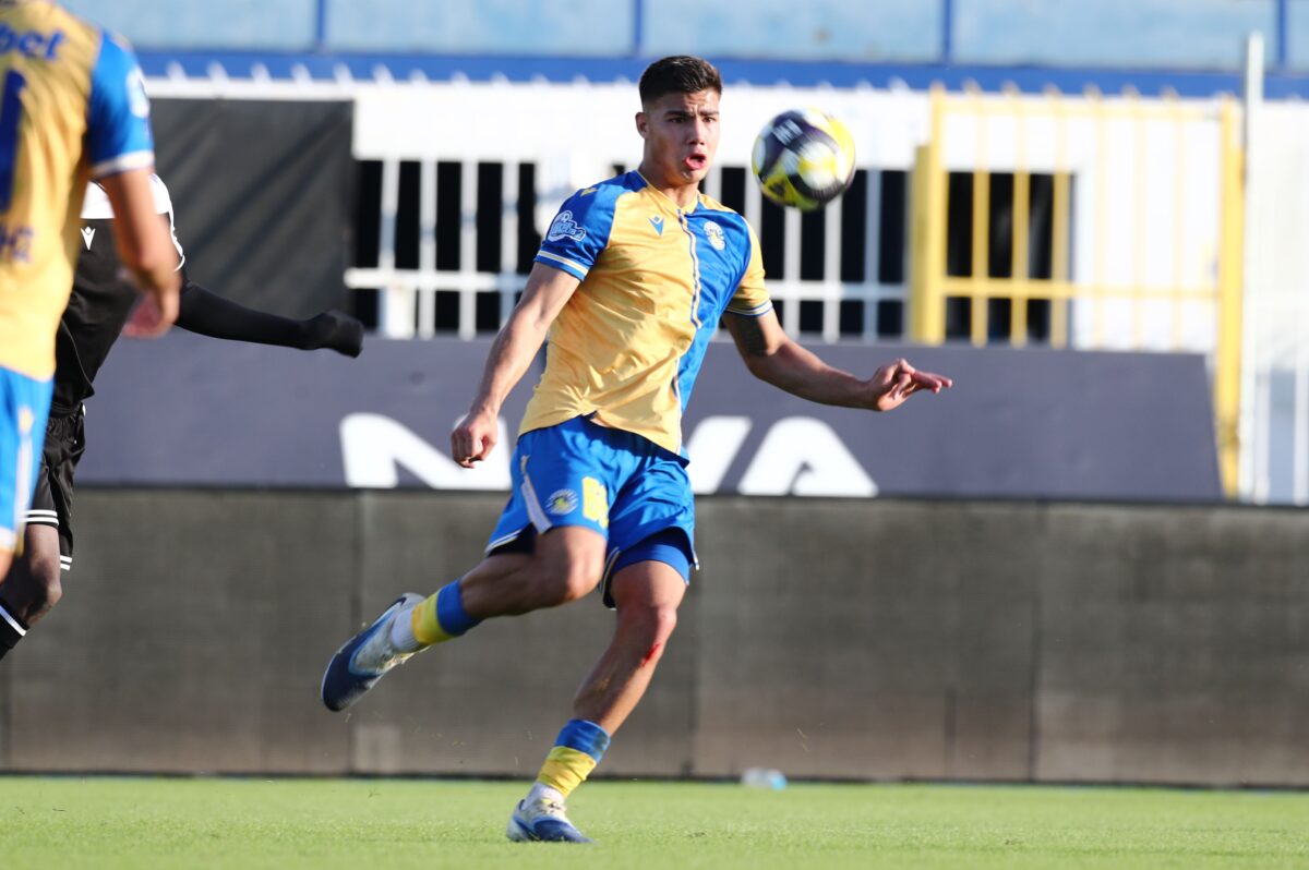 Ο 20χρονος χαφ του Αστέρα AKTOR Β’ που εντυπωσιάζει με τις εμφανίσεις του και «χτυπάει» πόρτες της Super League