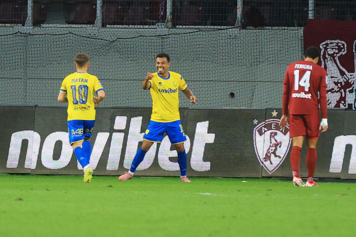 Το «σόου» των Ρόσα και Μπάντζι στο ντεμπούτο τους με τον Παναιτωλικό – Ο  Βραζιλιάνος ήταν μέσα σε 2 γκολ και ο Σενεγαλέζος που έχασε ελάχιστες «μονομαχίες» σε 3! (vids)