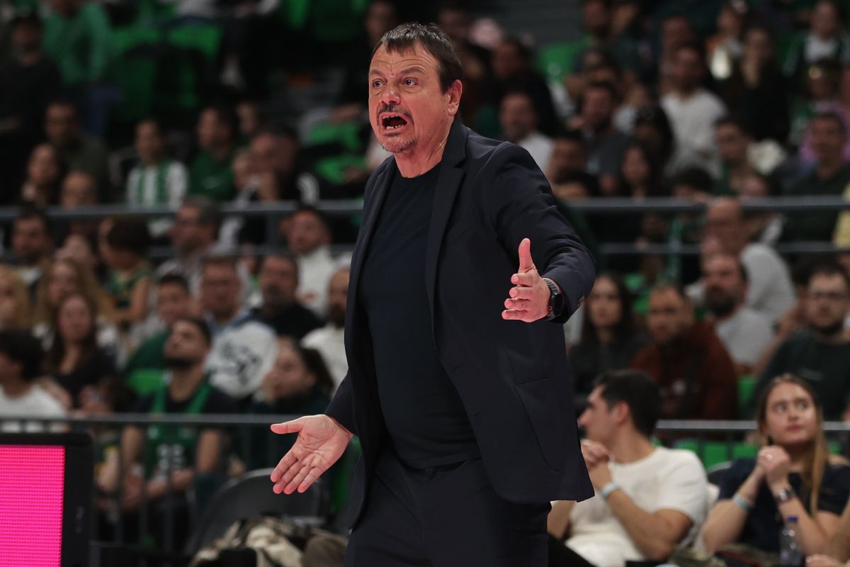 Παρά την αδιαθεσία του, ο Αταμάν σηκώθηκε από τον πάγκο για να «ξυπνήσει» τον Παναθηναϊκό Aktor (vid)