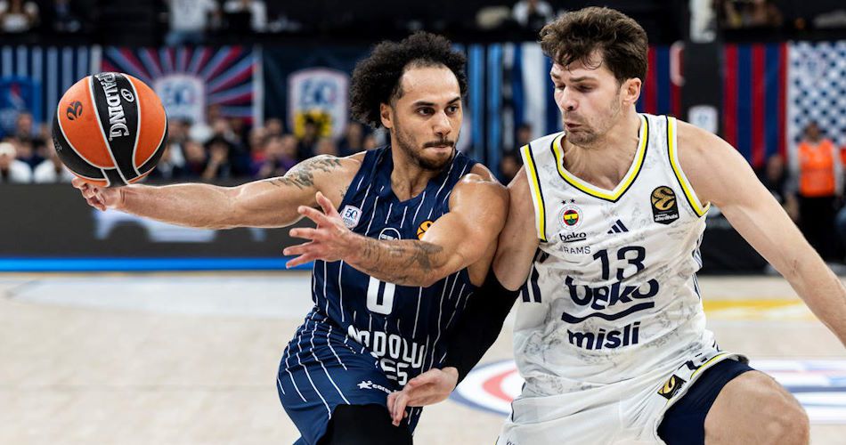 Απίθανο ξέσπασμα 800 λέξεων του Λάρκιν εναντίον του Κουτλουάι!«Οι κλόουν χρησιμοποιούν το όνομά μου για να πάρουν προσοχή!»