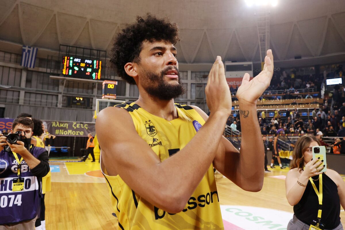 Φόρεστερ: «Δεν σκεφτόμαστε τον Παναθηναϊκό, έχουμε μπροστά μας έναν δύσκολο αγώνα» – Βίντεο από την προπόνηση πριν τη Νεπτούνας