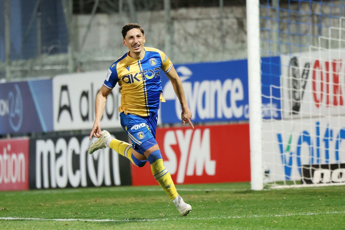 Ο Μπαρτόλο με πέναλτι το 1-0 του Αστέρα AKTOR