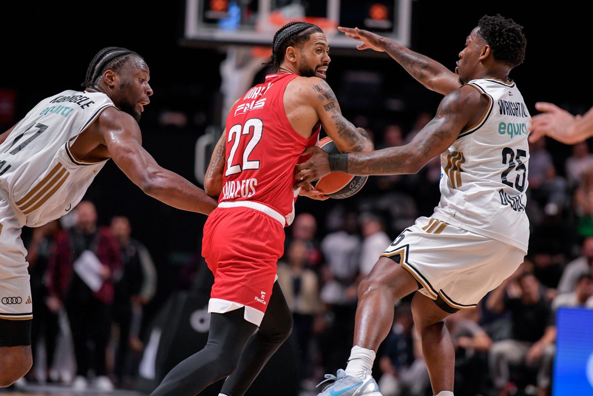 Εκτός εαυτού στο Ντουμπάι ο Ολυμπιακός