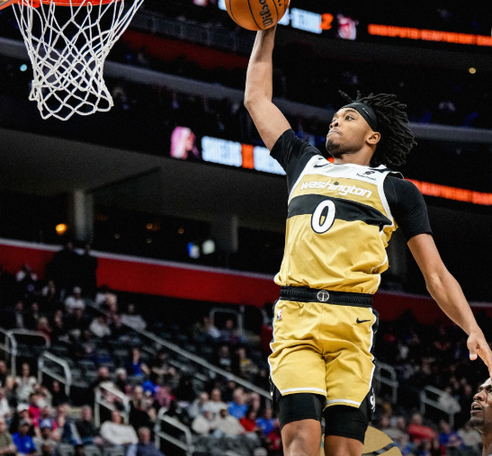 Οι Ουίζαρντς έκαναν την έκπληξη κόντρα στους Πίστονς