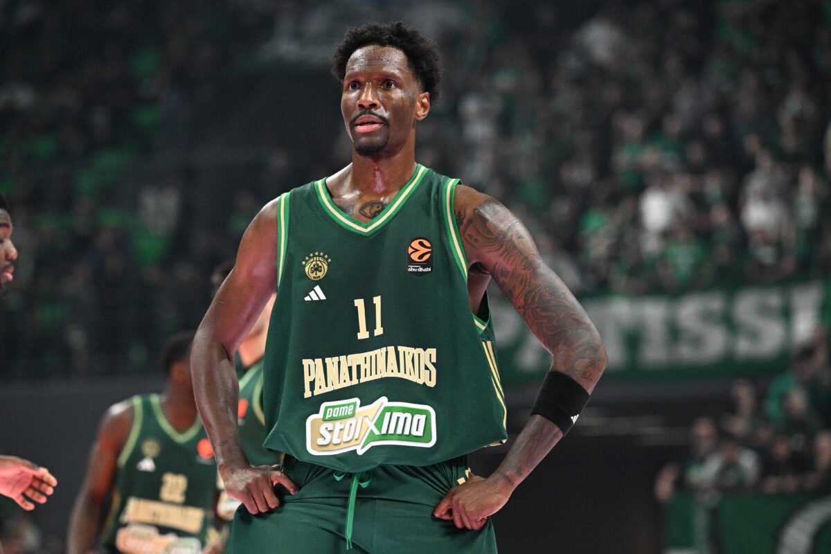 «Μου είπε ότι μου έκανε φάουλ» έγραψε ο Χέις-Ντέιβις σε σχόλιο στην ανάρτηση της σελίδας «skweek» (pic/vid)!