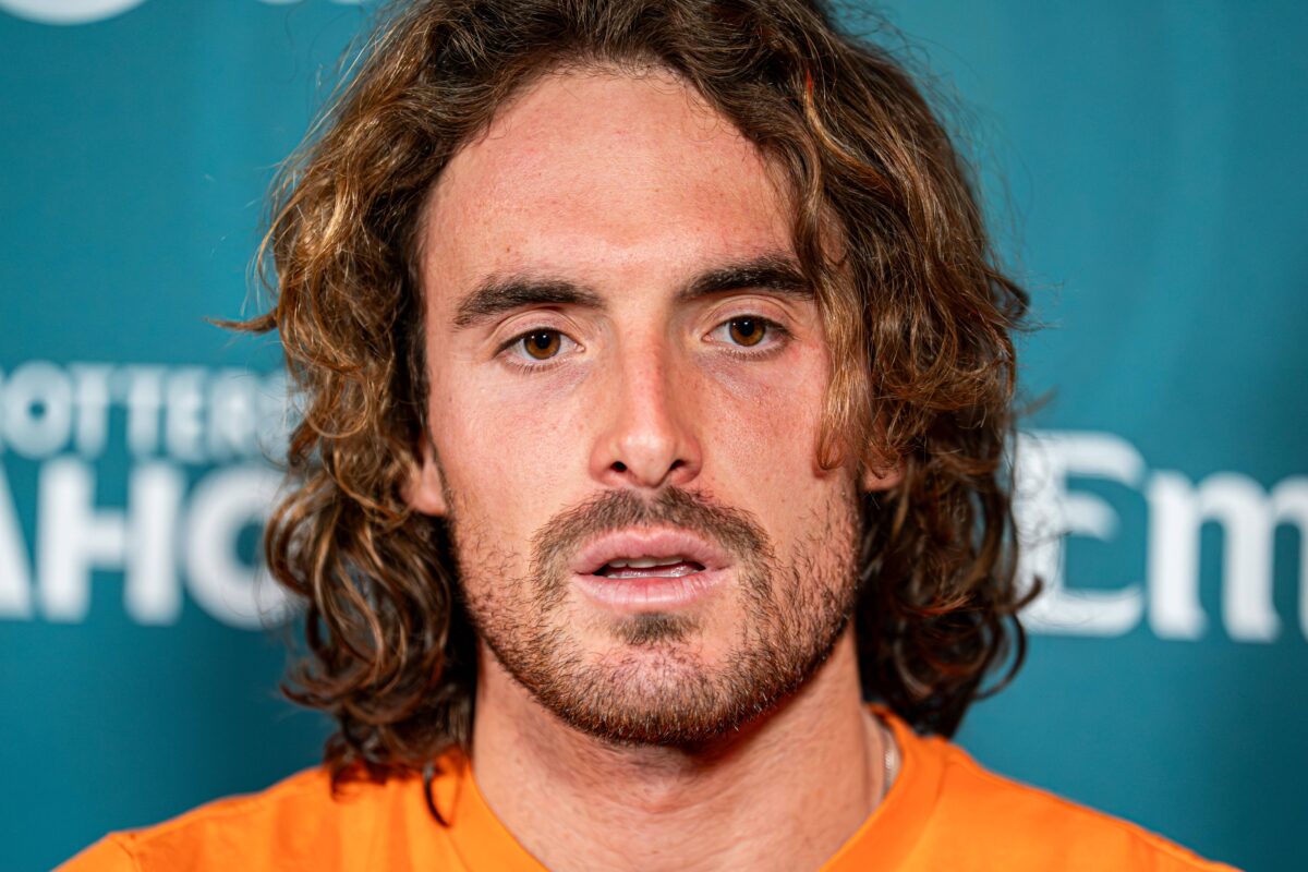 Το πρώτο μεθύσι του Τσιτσιπά και η «θρυλική» παρέα του