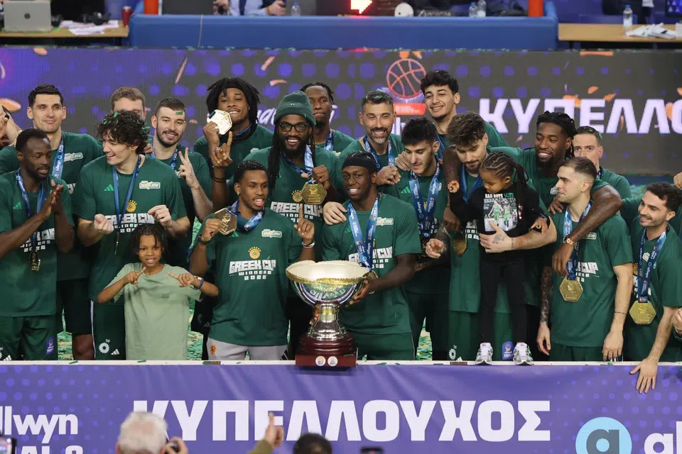 Χέις-Ντέιβις: «Σε όσους έχουν κάτι να πουν, δεν ακούω πολύ καλά πάνω στις επευφημίες για τον MVP»