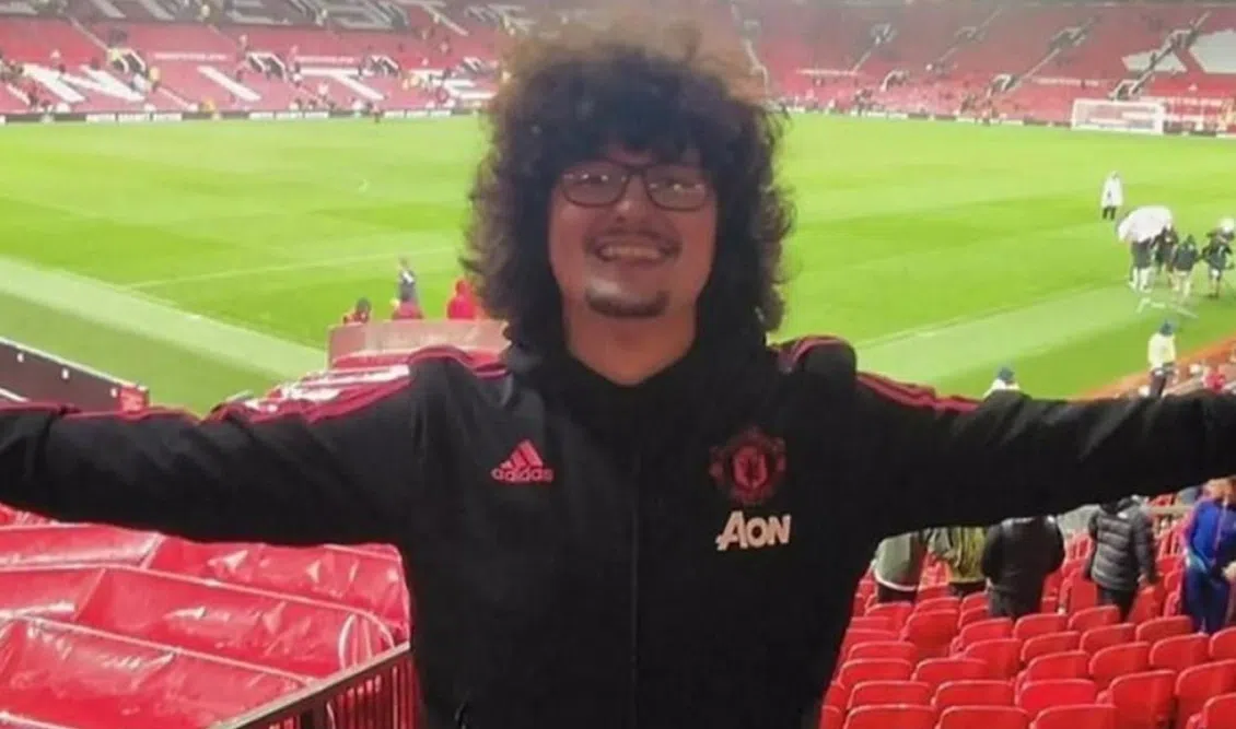 Οπαδός της Μάντσεστερ Γιουνάιτεντ έγινε viral: Το VAR του στέρησε το… ξύρισμα! (vid)