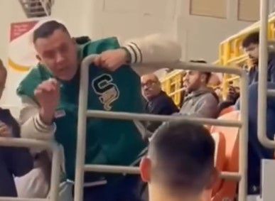 Συγκλονιστική αποθέωση στον Παπανικολάου από φίλαθλο: «Να μοιάσει ο γιος μου στο ήθος και στο φιλότιμο σου» (vid)