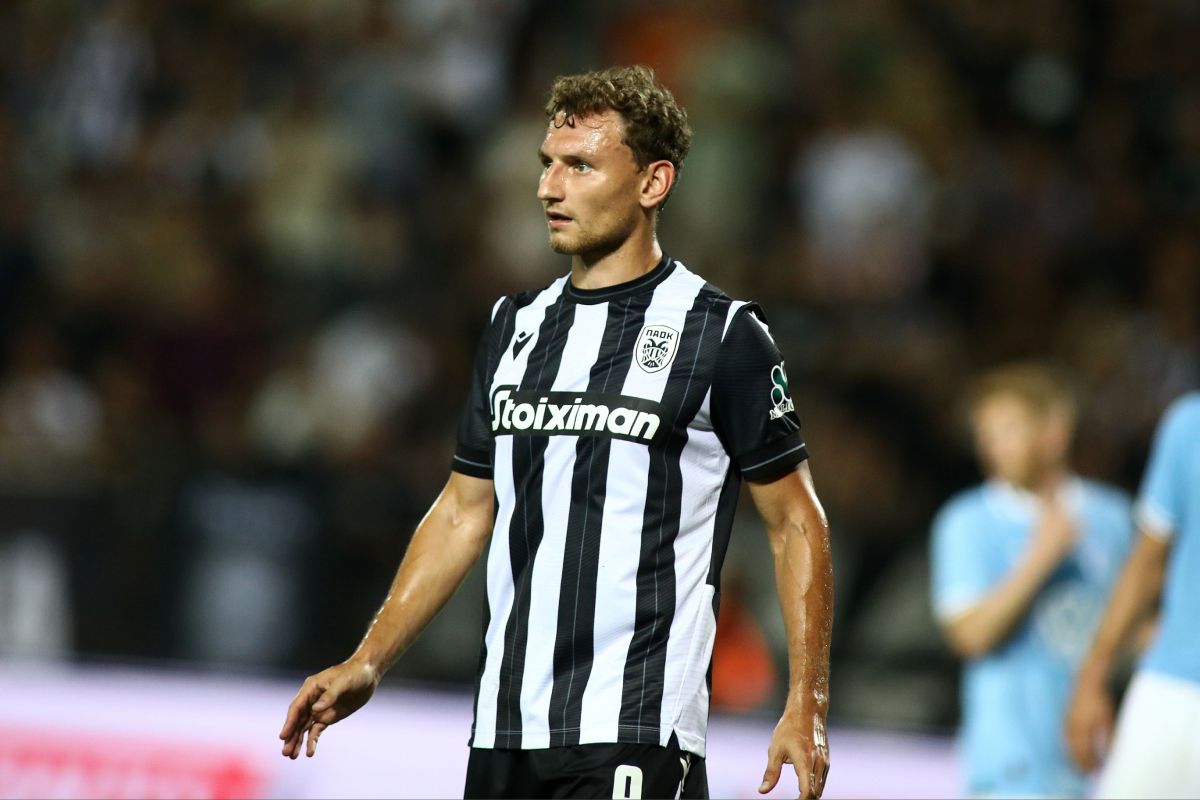 Με τις βαλίτσες στα χέρια ο Τσάλοφ, «πετάει» για Τουρκία