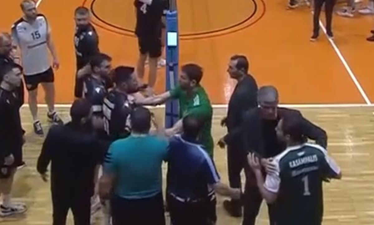 Ένταση στο φινάλε του Παναθηναϊκός – ΠΑΟΚ (vid)