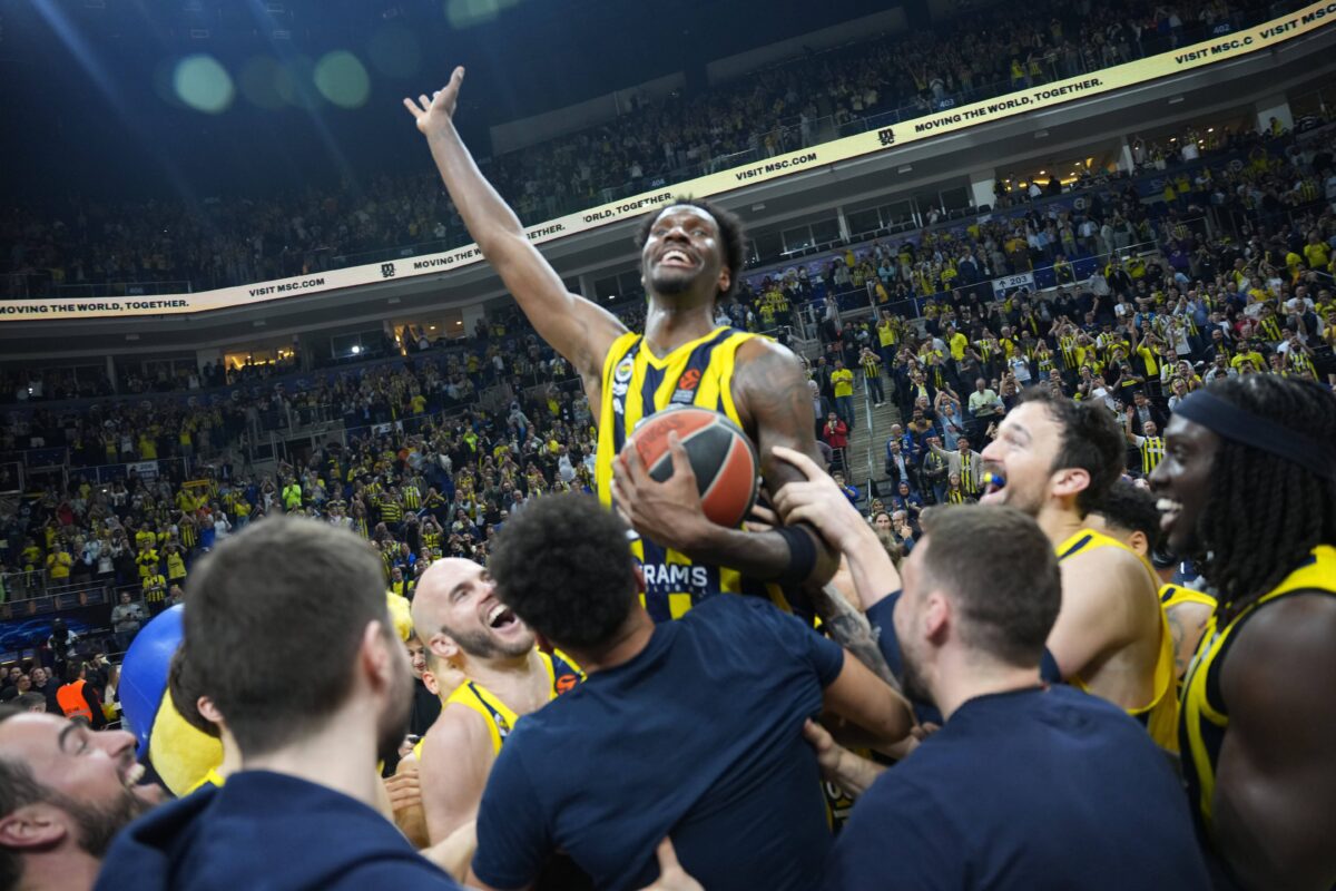 Ο Παναθηναϊκός πήρε τον ρεκορντμαν της EuroLeague – Το ιστορικό βράδυ του Χέιζ-Ντέιβις