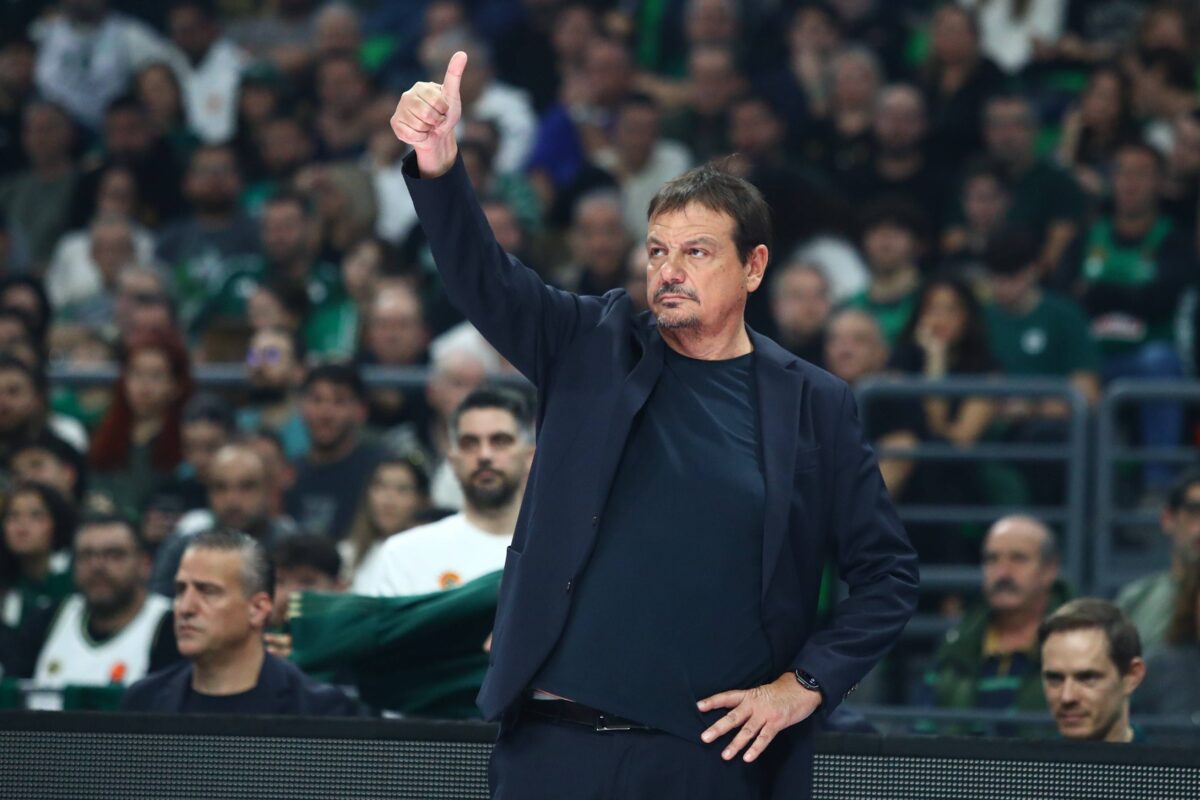 Τα μήνυμα με ειρωνεία από Αταμάν στους διαιτητές στο Παναθηναϊκός – Μαρούσι και το χειροκρότημα