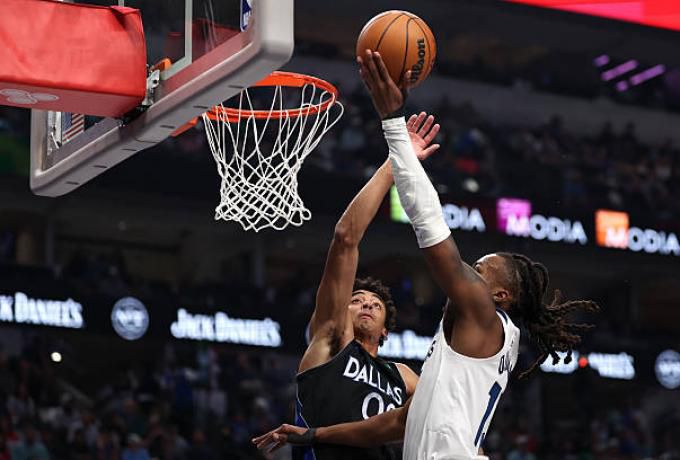 Εύκολο πέρασμα των Τίμπεργουλβς από το Ντάλας (vid)