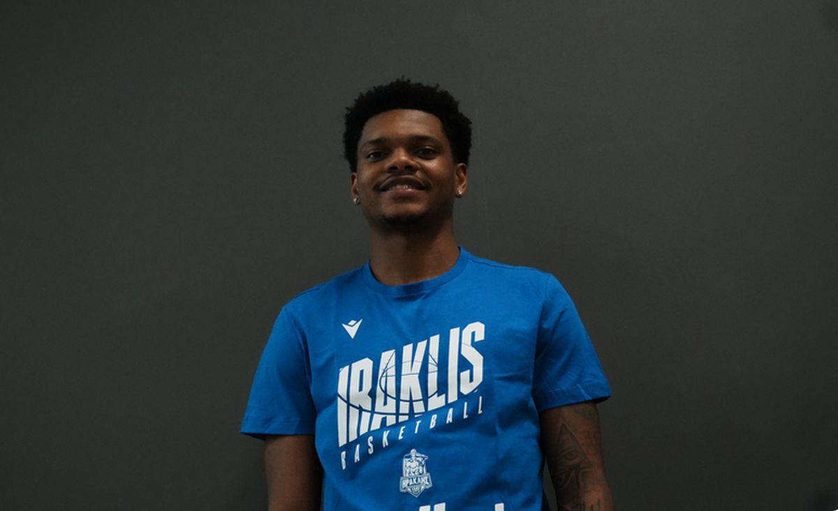 Έφτασε ο Σέγκου για τον Ηρακλή: «Ενθουσιασμένος που βρίσκομαι εδώ – Έχουμε τρελή βάση οπαδών»