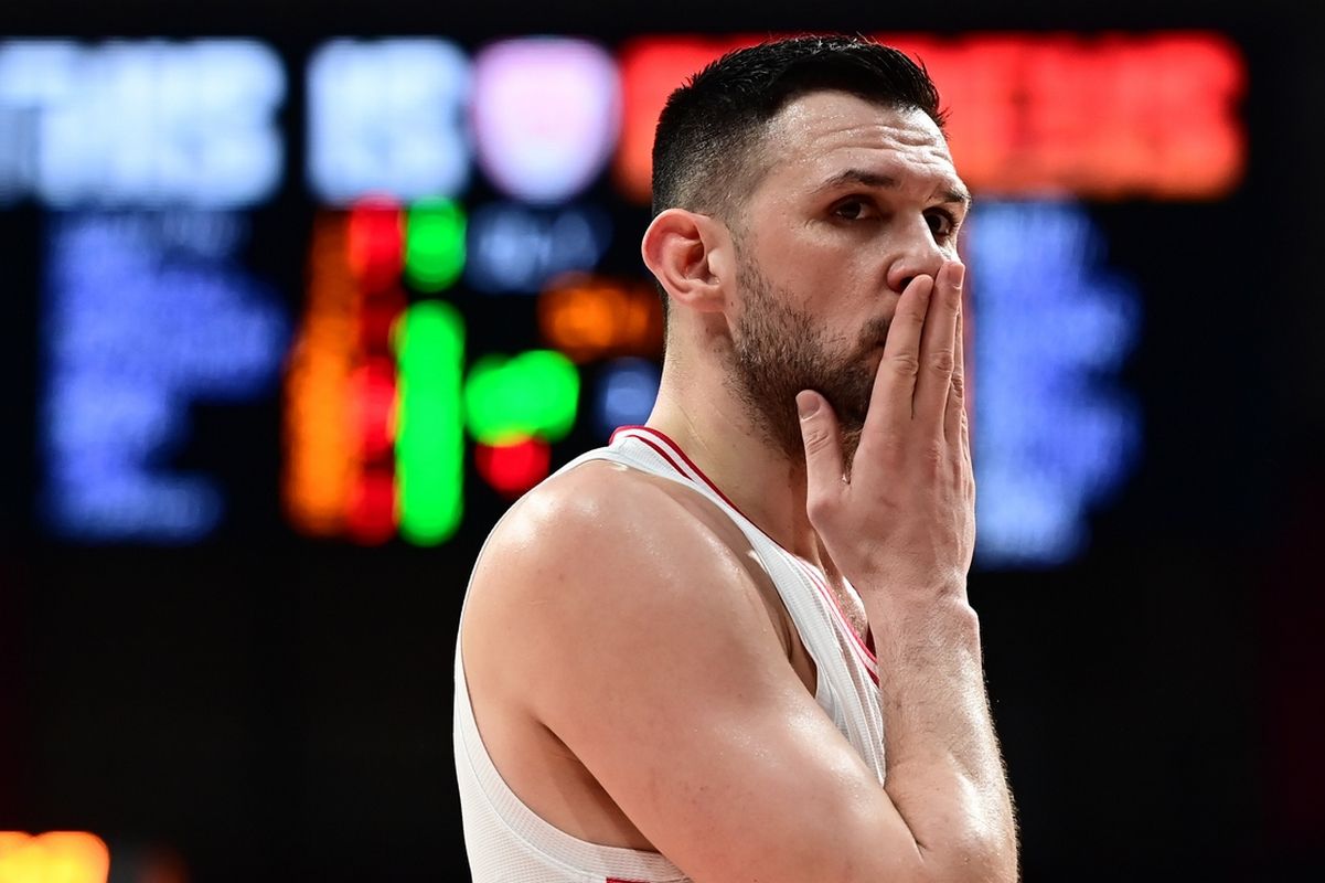 Παπανικολάου: «Δεν είναι ίδια η ενέργεια και η αθλητικότητα με τα 23, προσπαθώ να βοηθώ με άλλους τρόπους» (vid)