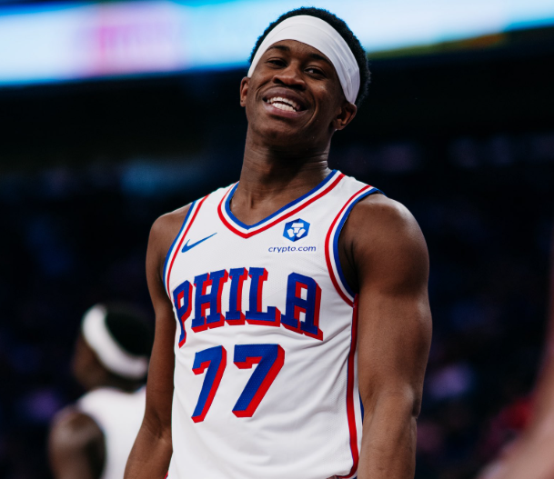 Οι 76ers διέλυσαν τους Κινγκς με σόου του Έτζκομπ