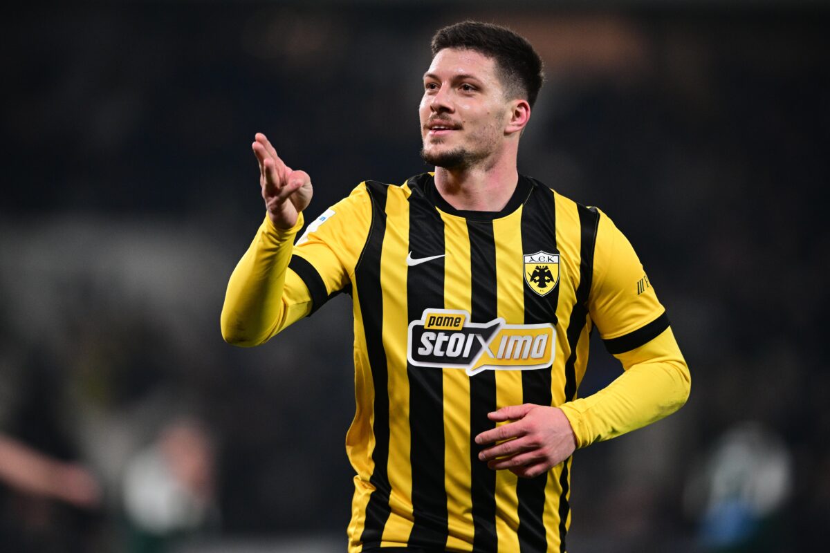 Ξέφρενοι πανηγυρισμοί από την οικογένεια του Γιόβιτς για το καρέ τερμάτων (vid)