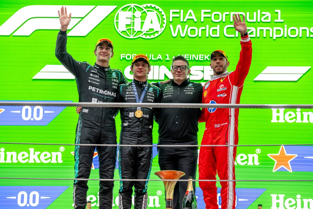 Τζορτζ Ράσελ, Κίμι Αντονέλι και Λιούις Χάμιλτον