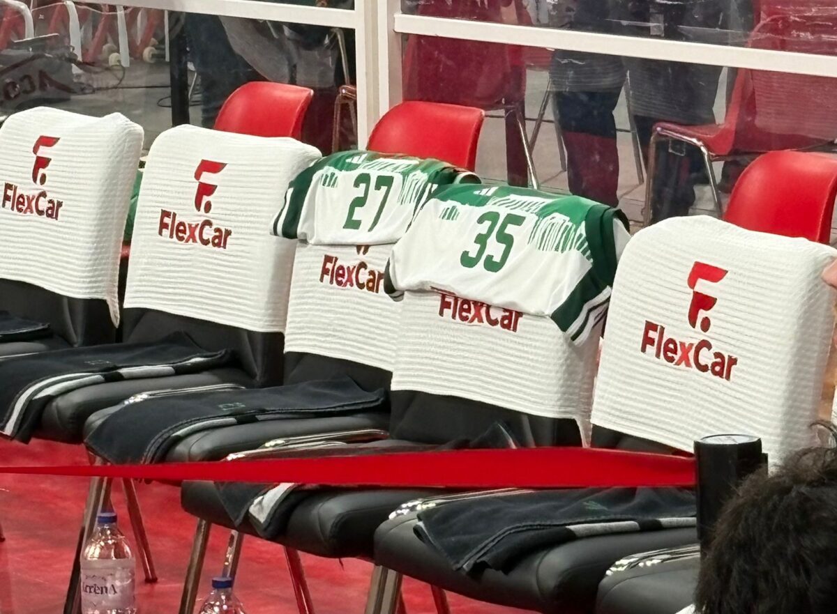 Με τις μπλούζες του… 7ου αστεριού και της Ακρόπολης ο Παναθηναϊκός στο ντέρμπι