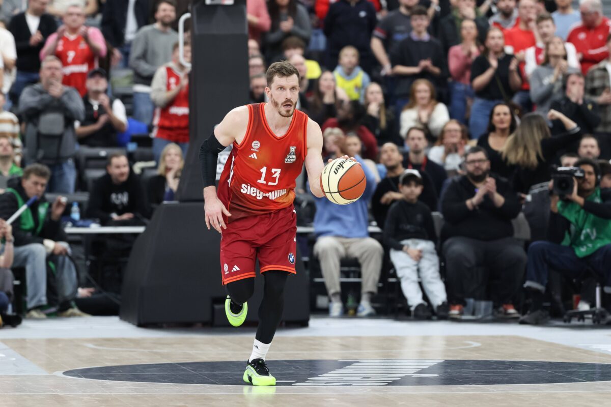 Η Μπάγερν Μονάχου «έδεσε» τον Ομπστ