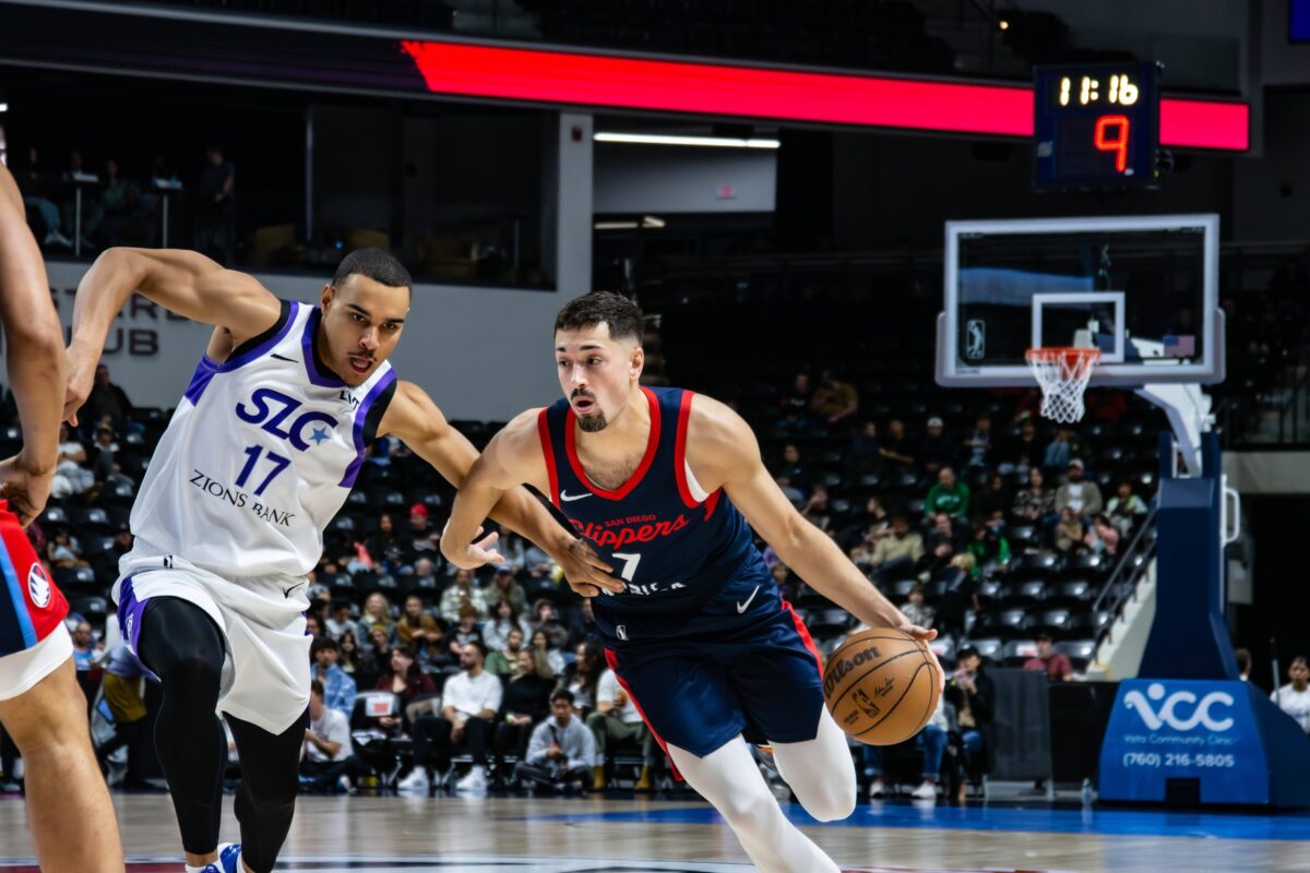 Ντεμπούτο στο NBA έκανε ο Τζον Πουλακίδας – Τα νούμερα που έγραψε