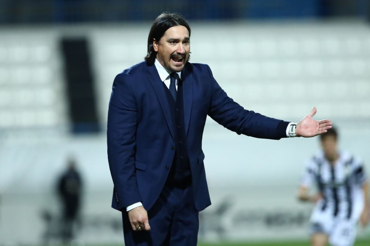 Έξαλλος ο Λέτο: «Αναρωτιέμαι γιατί υπάρχει το VAR, πως μπορείς να παίζεις με τον ΠΑΟΚ…»