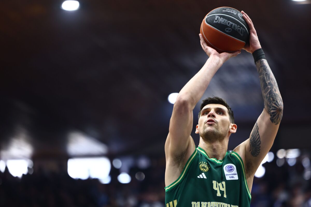 Με πρωταγωνιστή τον Μήτογλου φτάνουν σε διψήφια διαφορά ο Παναθηναϊκός AKTOR