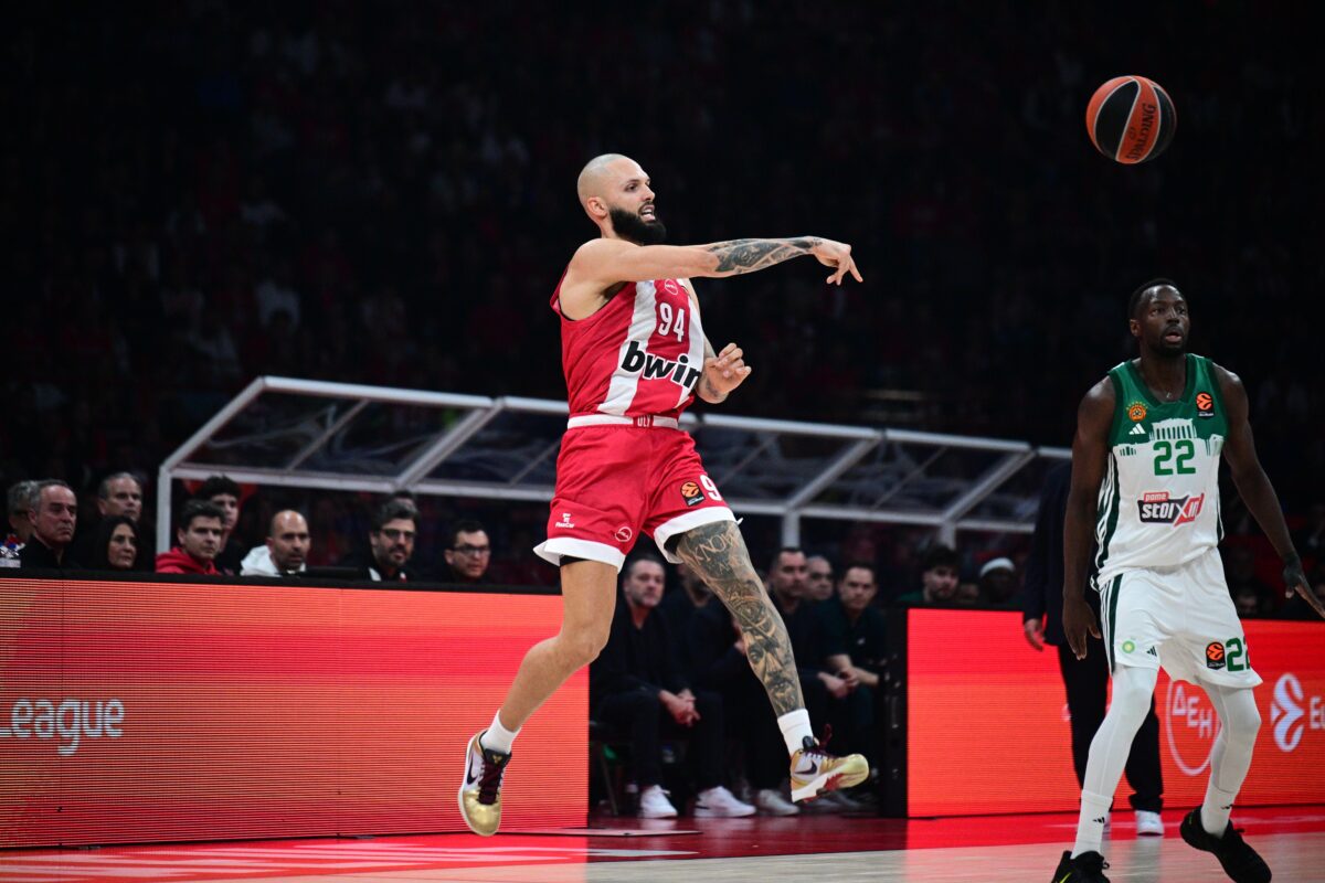 Η απουσία του Φουρνιέ και ένα ντέρμπι «αιωνίων» που δεν είναι σαν τα άλλα