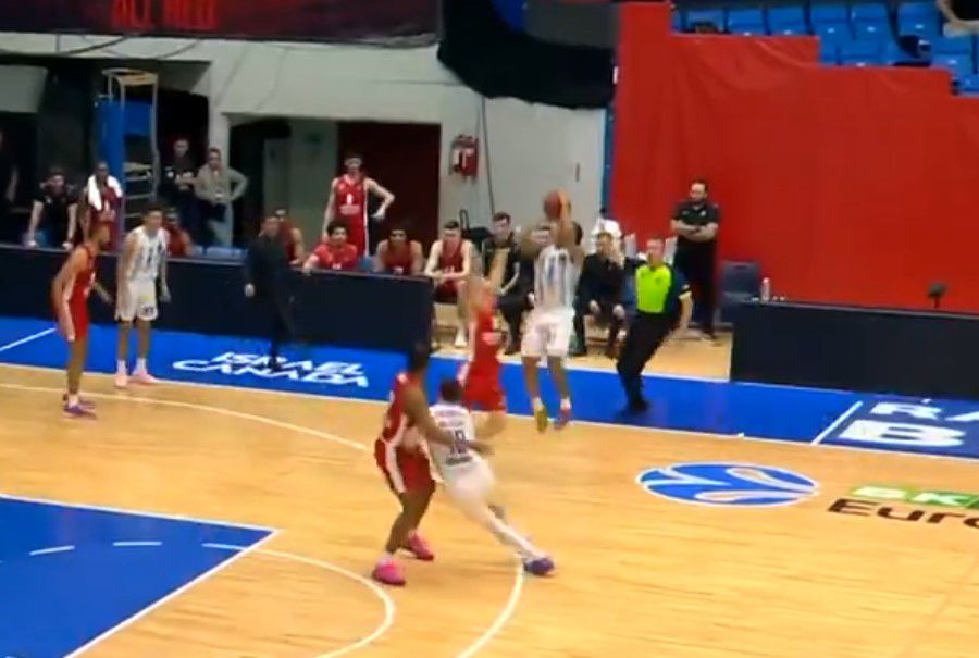 Ο Κάιλ Άλμαν με buzzer-beater έστειλε την Τουρκ Τέλεκομ στους «4» του EuroCup (vid)