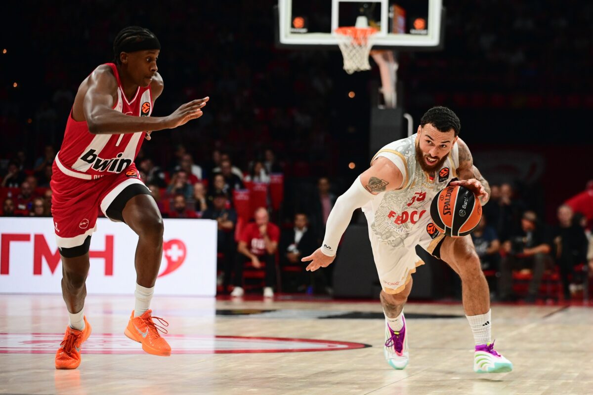 Με οχτάδα κόντρα στον Ολυμπιακό η Μονακό – Τι ισχύει με Μάικ Τζέιμς και Οκόμπο