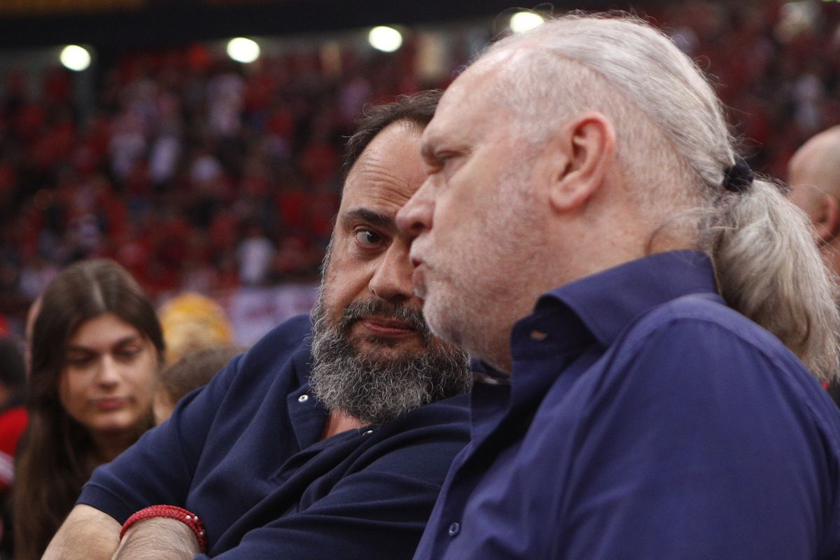 Η «χρυσή» εποχή του Ολυμπιακού που φέρει την υπογραφή Μαρινάκη – Κουντούρη