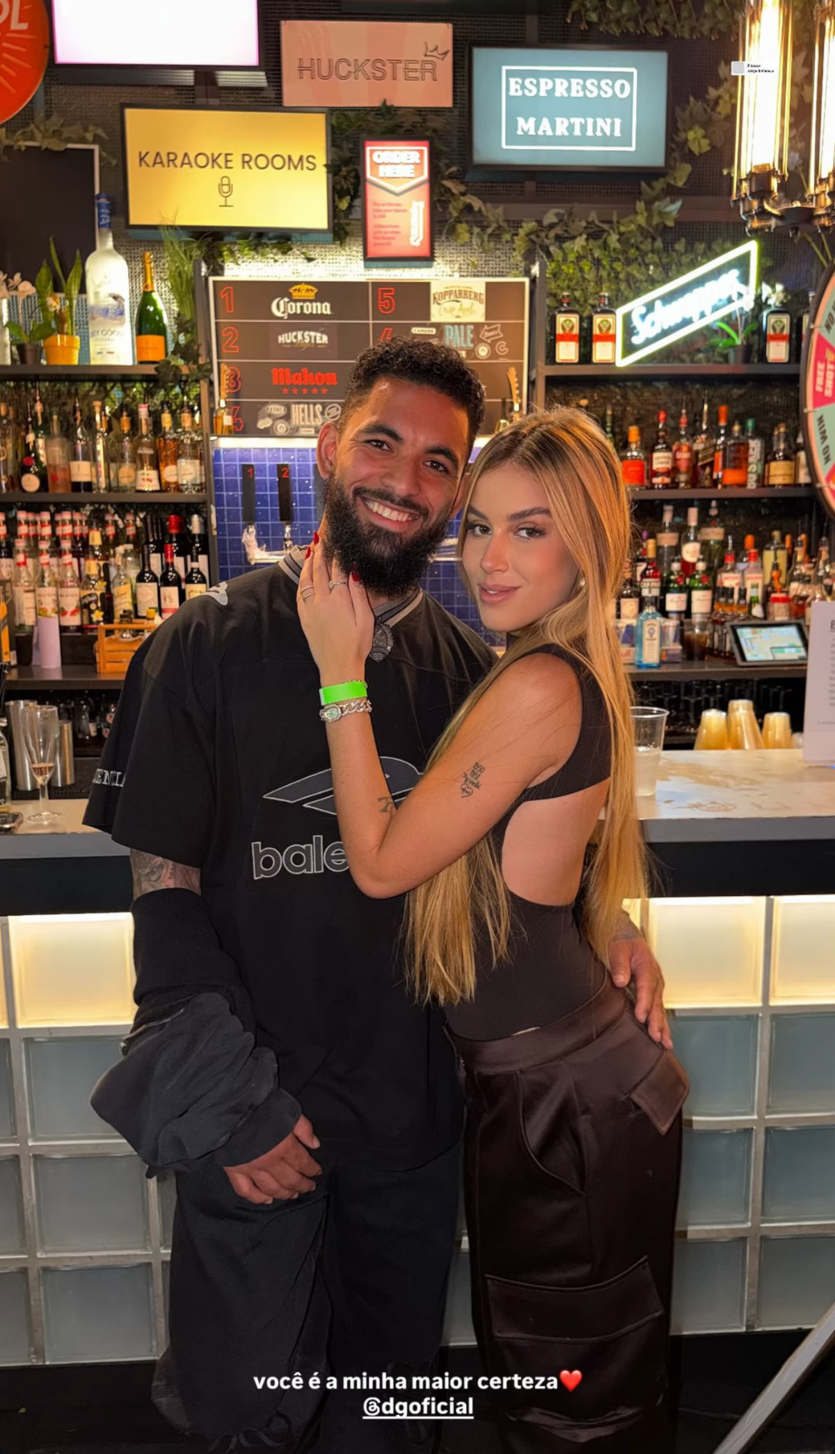 Ερωτευμένος με 19χρονo μοντέλο ο Ντάγκλας Λουίζ – Κόρη πρώην παίκτη της Άρσεναλ