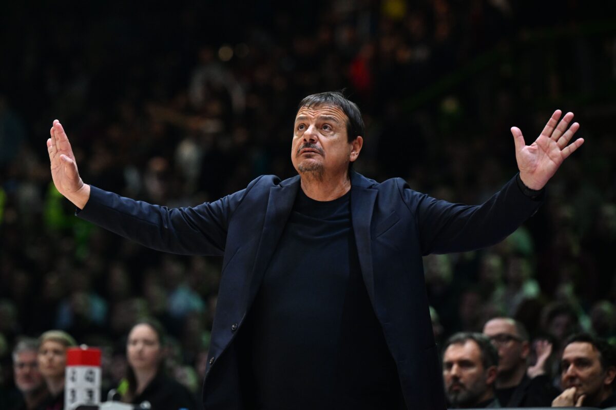 Αταμάν: «Είδαμε μια κωμωδία — Γιατί δεν παίζουν Ντόρσεϊ, Ουόκαπ και Βεζένκοφ μαζί στην εθνική Ελλάδας;»